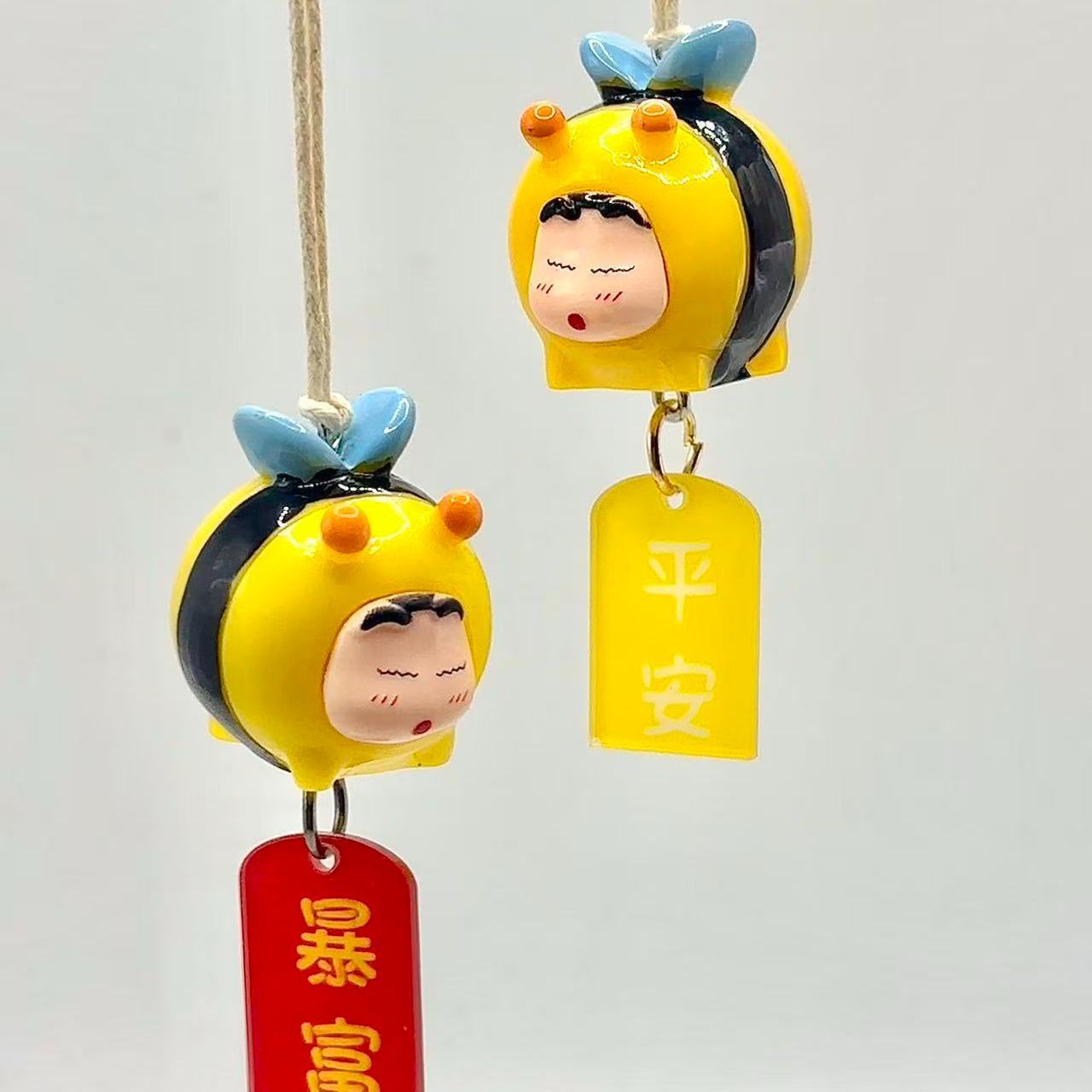 Car Accessories Kit - Crayon Shin-chan Bee Cosplay Figure Car